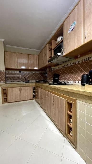 Beautiful Near Marina Apartamento *